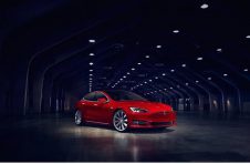特斯拉Model S Long Range Plus的续航里程超过400英里