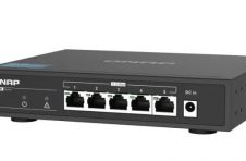 首款QNAP 2.5GbE网络交换机问世
