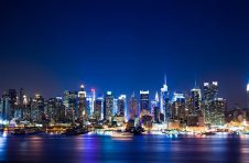 北京：CBD、望京等区域下周五开启灯光秀
